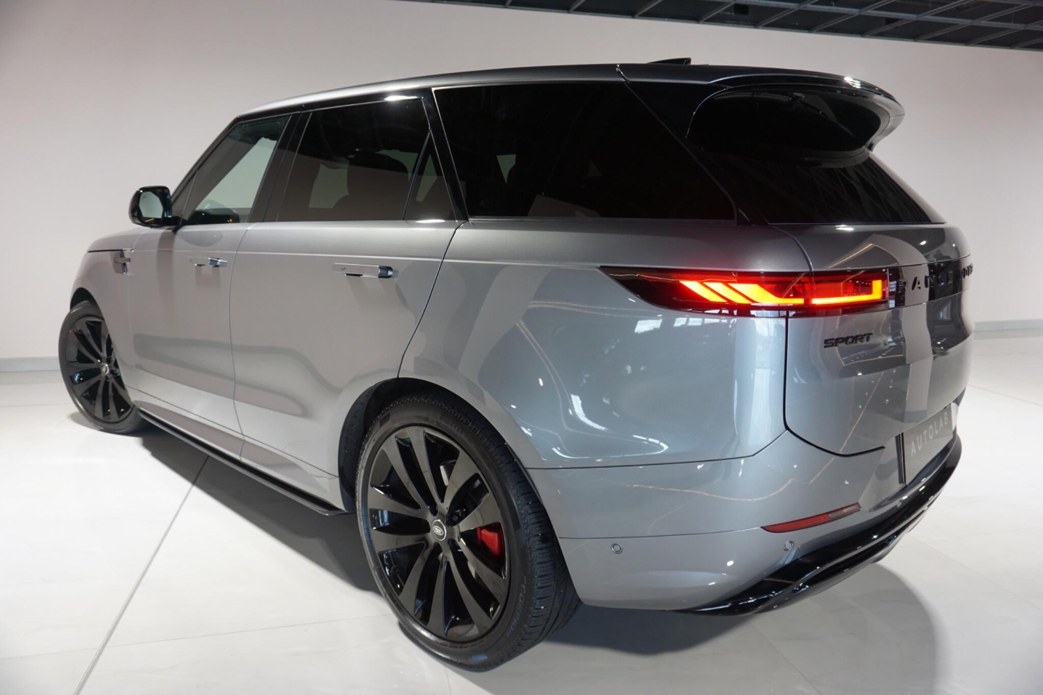 Land Rover Range Rover Sport 3.0 D300 MHEV Dynamic SE SUV 5dr Diesel Auto 4WD Euro 6 (s/s) (300 ps)